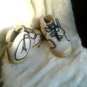 Young boys Jr.6 Jordan team basketball sneakers